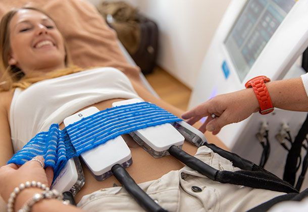 Kälteplatten Anwendung in der speedSUN Beautylounge